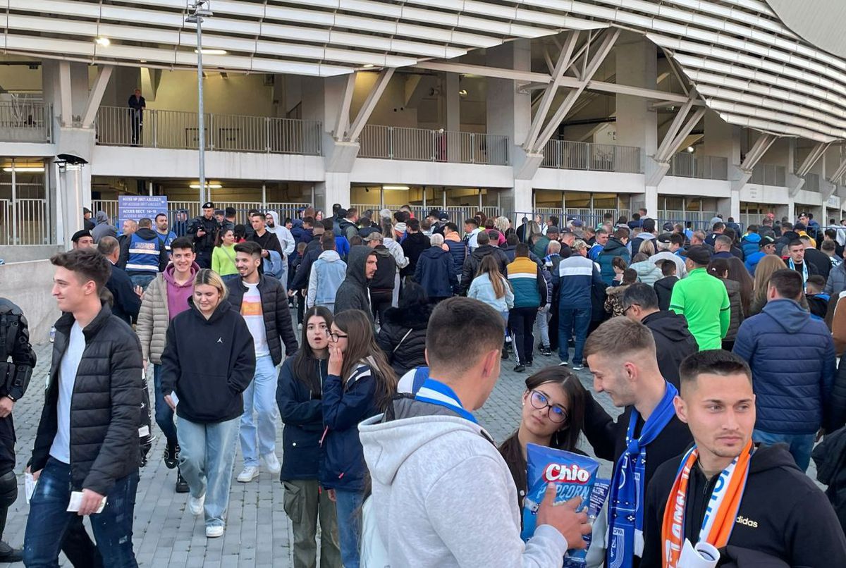 CSU Craiova - FCSB - imagini fierbinți de pe „Oblemenco”