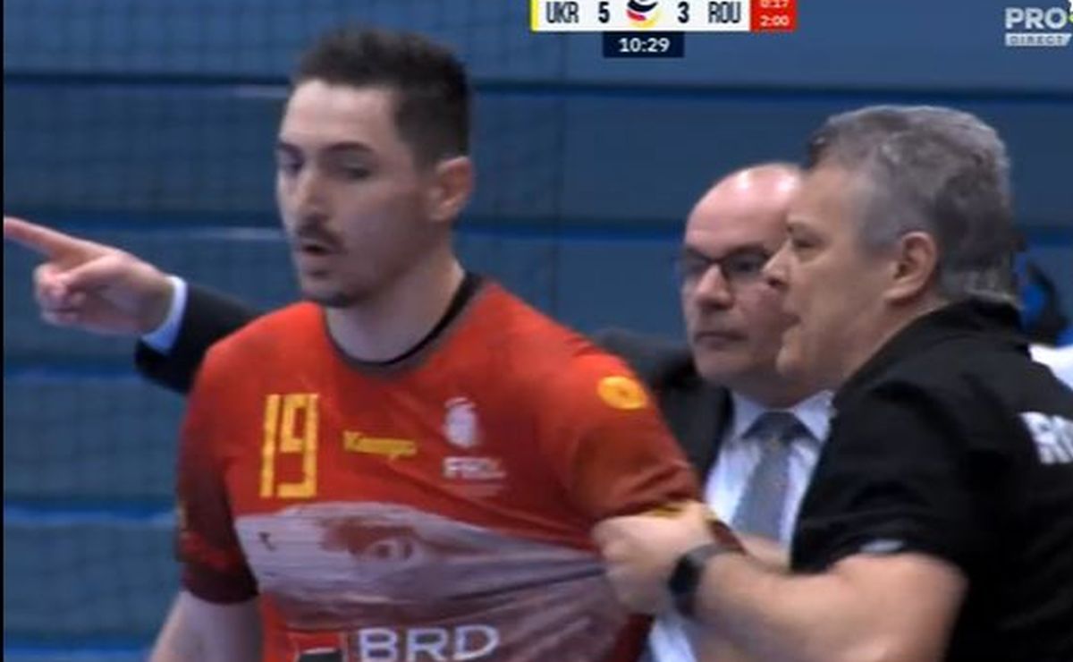 Țărâță, eliminat în Ucraina - România la handbal masculin / FOTO: Capturi @Pro Arena