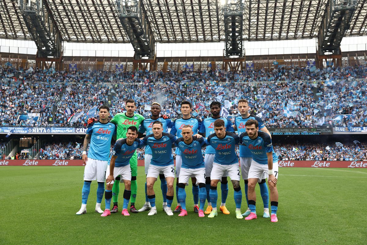 Fanii lui Napoli petrec cu gândul la titlul în Serie A