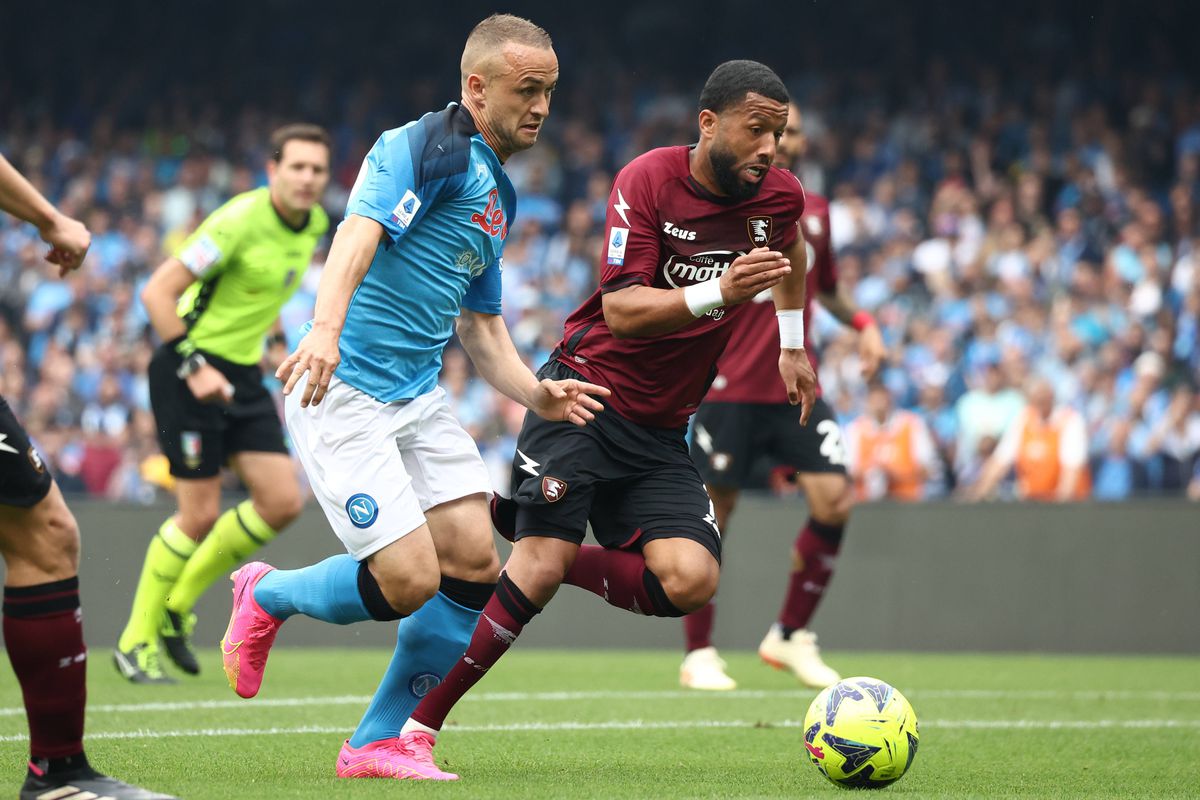 Fanii lui Napoli petrec cu gândul la titlul în Serie A