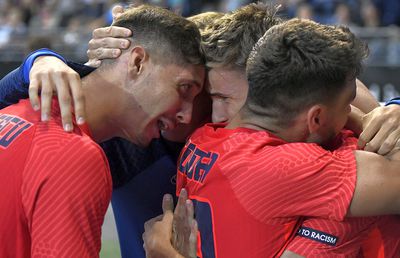 „Viitorul lui e decis, nu știu dacă o să-l mai vedem” » Dispare o vedetă de la FCSB? Scenariul vehiculat în direct