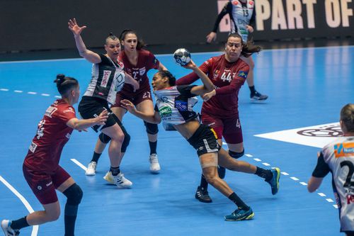 Rapid - Vipers, meciul tur din sferturile Ligii Campionilor la handbal feminin (foto: Raed Krishan/GSP)