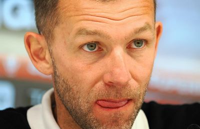 Derapaj incalificabil la adresa lui Bogdan Lobonț din partea unui rapidist: „E isteric! Face gesturi pentru prostălăi, pentru fătălăi, pentru retarzi!”