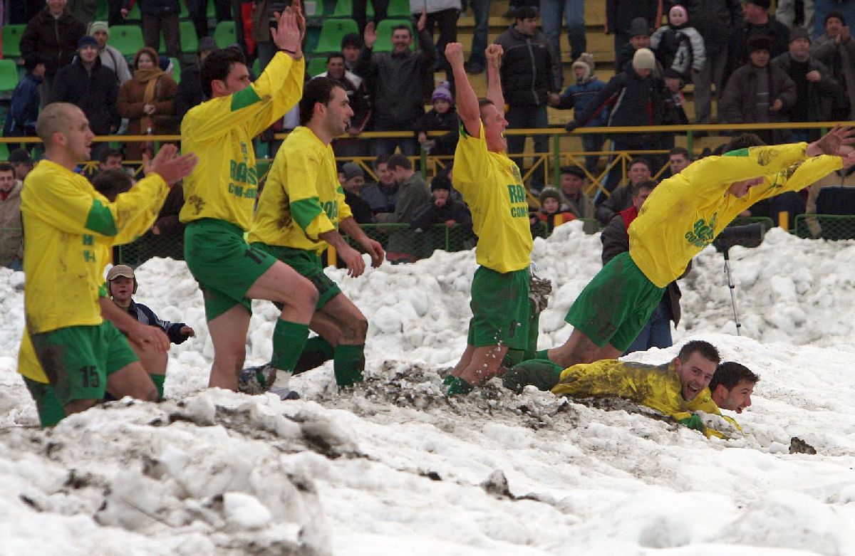 Vă amintiți? „Minunea Botoșani”, copy-paste după altă campanie memorabilă din Superligă » Salvați de la retrogradare după ce aveau doar ȘASE puncte la finalul turului + Popică a scăpat de la -14!