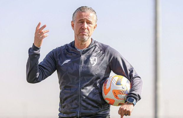 Variantă-șoc » Laurențiu Reghecampf, soluție pentru Rapid? „E nevoie de autoritate!”