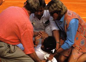 31 de ani de la momentul șocant în care Monica Seles a fost înjunghiată pe teren » Ce mai face astăzi fosta stea a tenisului: „După acel moment, am fost într-un film complet diferit”