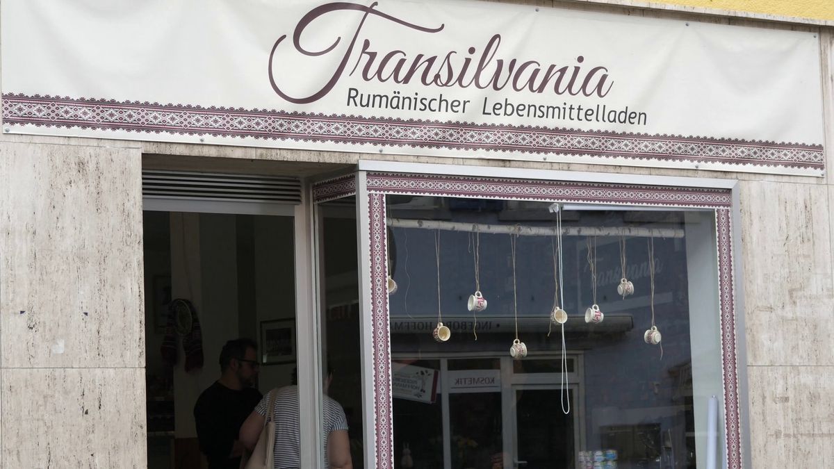 În Würzburg există un magazin românesc cu produse tradiționale din țară » Cât poate să coste un kilogram de carne de miel pentru Paști