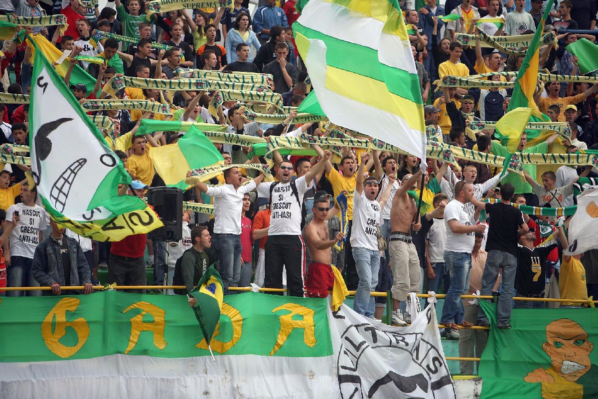 Vă amintiți? „Minunea Botoșani”, copy-paste după altă campanie memorabilă din Superligă » Salvați de la retrogradare după ce aveau doar ȘASE puncte la finalul turului + Popică a scăpat de la -14!