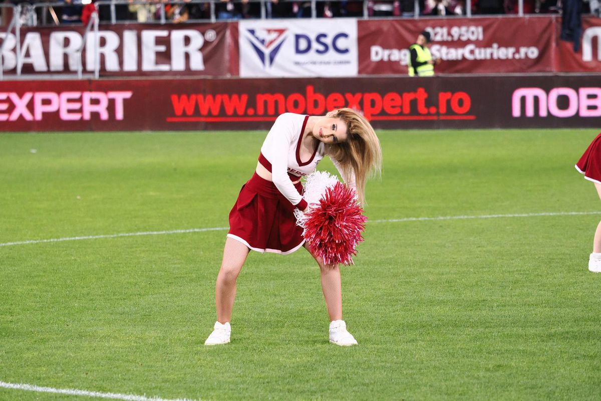 Jucătoarele celor de la Rapid au fost premiate pentru promovare