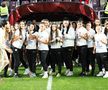 Promovate matematic în Liga 2, jucătoarele celor de la Rapid au fost premiate FOTO Ionuț Iordache (GSP)