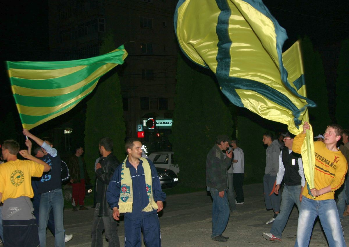 A Walk to Remember » Campania miraculoasă reușită de Vaslui în sezonul 2005-2006, în imagini