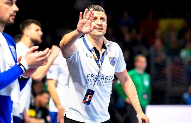 Selecționerul României și-a aflat pedeapsa! Suspendare și amendă după scenele scandaloase în care și-a bruscat jucătorul