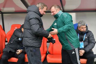 „Sepsi e zero barat” » Încă un jucător din „Generația de Aur” sare să-l apere pe Dorinel Munteanu: „Ce e aici, frate?”