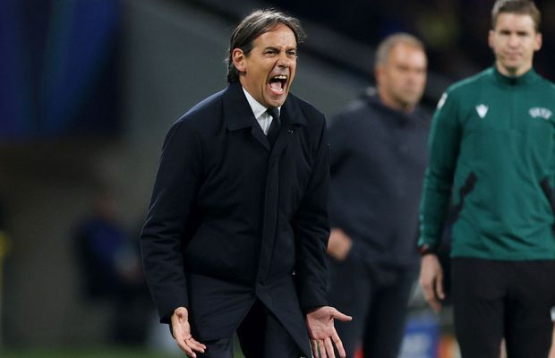Simone Inzaghi contestă o decizie de arbitraj din Barcelona - Inter, dar laudă un adversar: „Apare la 50 de ani!”