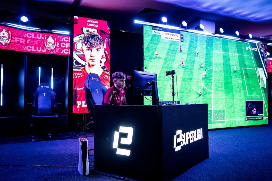 Cei mai buni 8 jucători de fotbal virtual din țară se luptă pentru calificarea în eChampions League