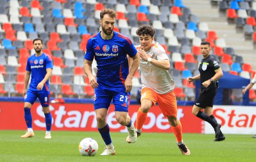 Steaua și Csikszereda, primele două clasate din Liga 2, se înfruntă în etapa a 7-a.
