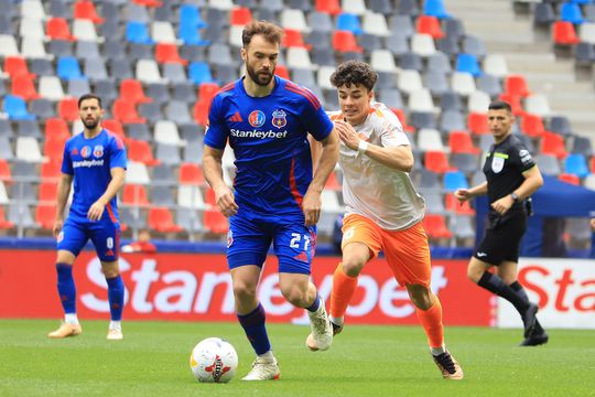 Steaua și Csikszereda, primele două clasate din Liga 2, se înfruntă în etapa a 7-a.