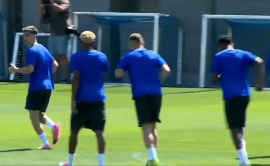 Scandal la Barcelona cu 4 jucători » Cum a reacționat antrenorul Hansi Flick + Ce riscă vinovații