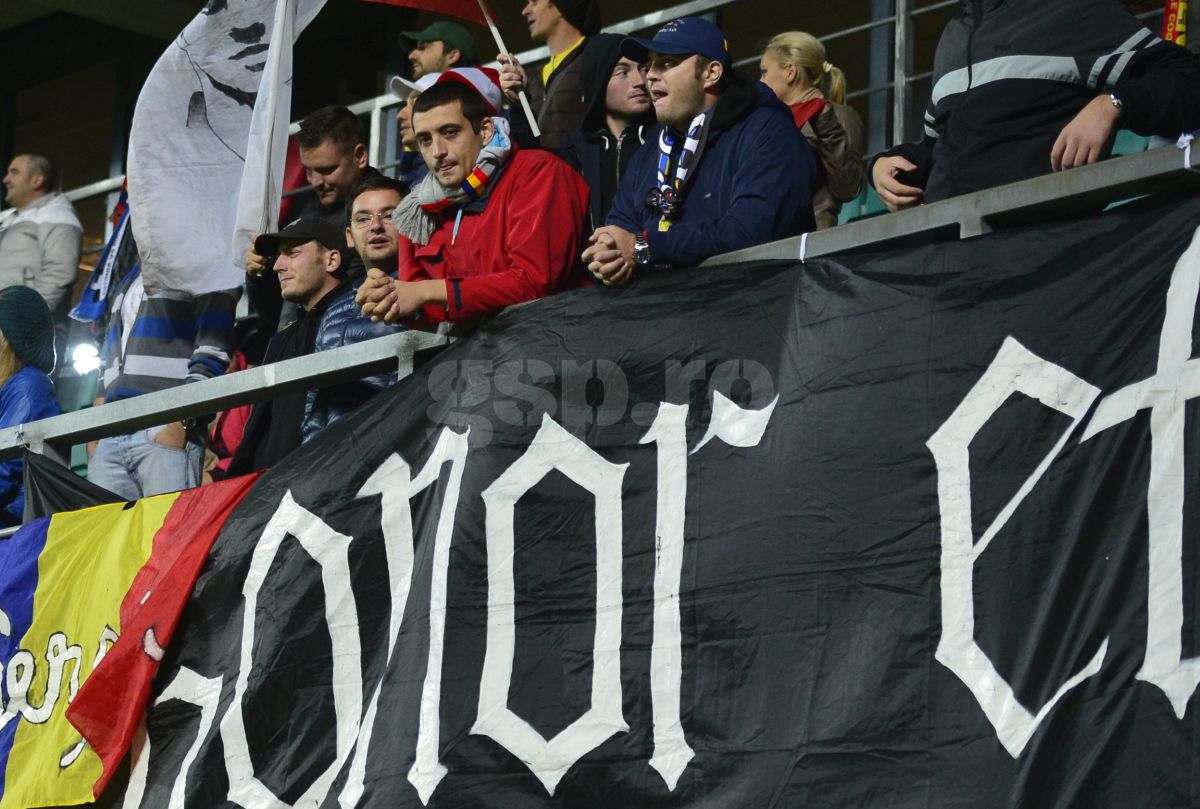 30 de imagini nepublicate cu George Simion, candidatul-ultras care care a câștigat turul 1 la prezidențiale: scandaluri, controverse, mesaje tendențioase