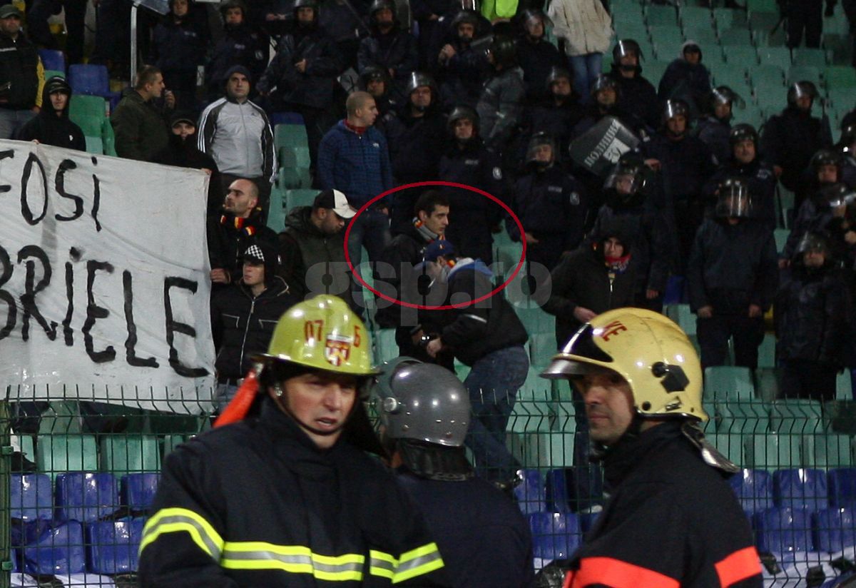 Ministrul peluzelor »  George Simion, ultras, activist, candidat la prezidențiale. Imagini nepublicate cu politicianul școlit în peluze