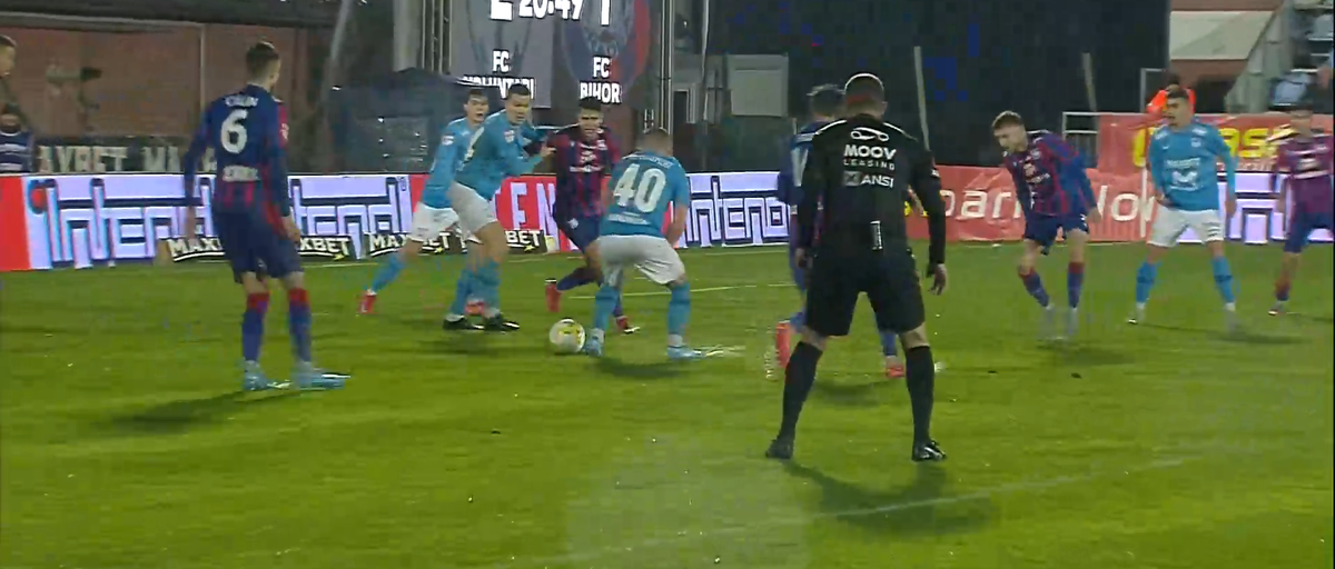 Dublă fractură! Accidentare teribilă la FC Voluntari - FC Bihor, meci oprit 9 minute » FCSB sare în ajutorul fotbalistului: „Îl așteptăm să vină la noi”