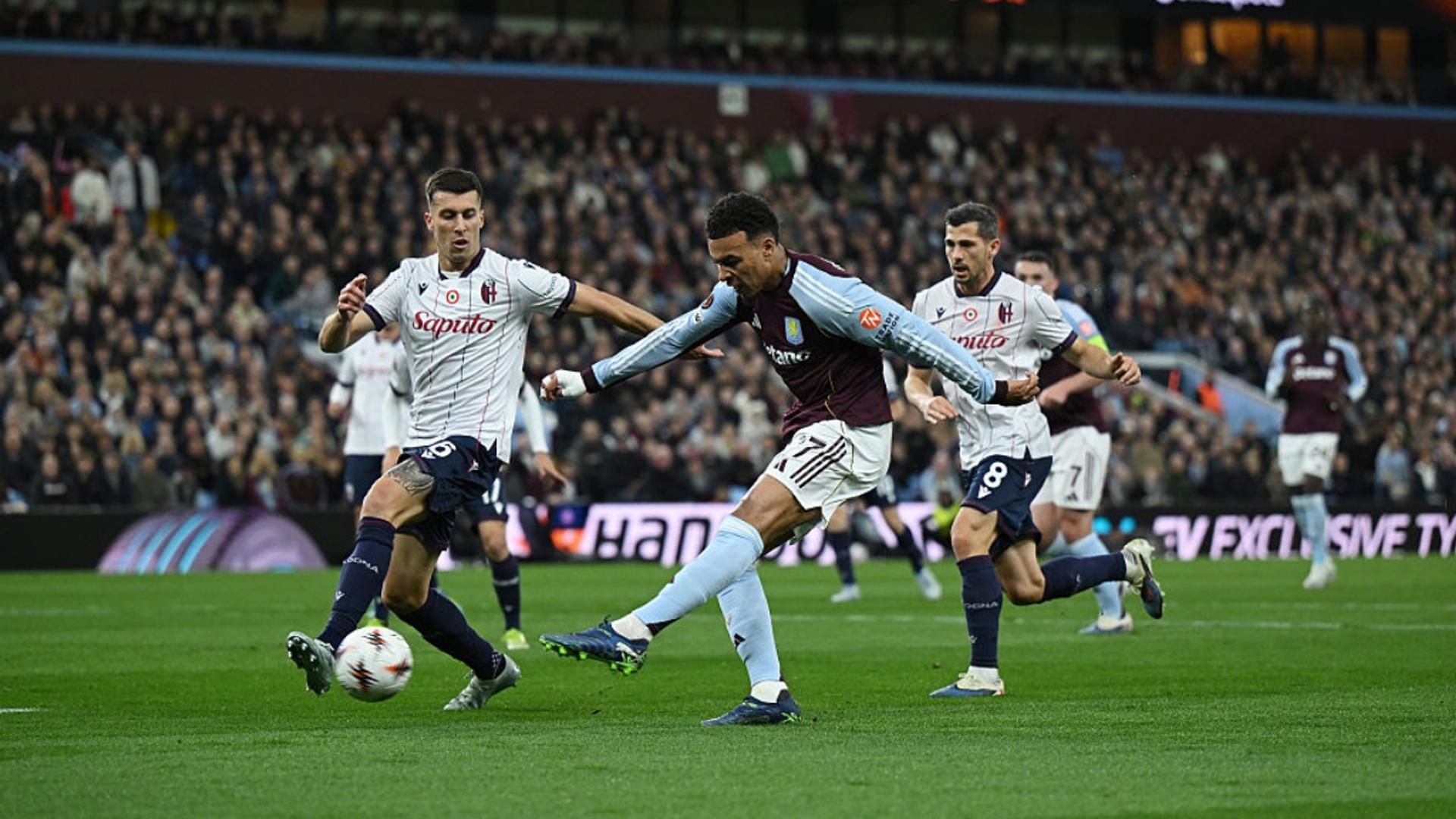 Stadion plin cu suporteri la meciul din Europa League semifinalele, echipe probabile, cote meciuri afișate pe ecrane digitale | sursa foto: Gazeta Sporturilor