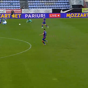 Intrare dură a portarului de la Bihor, Edgar Cadar // Captură FOTO: Digi Sport 1