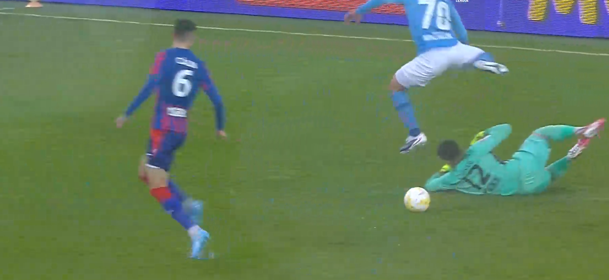 Intrare dură a portarului de la Bihor, Edgar Cadar