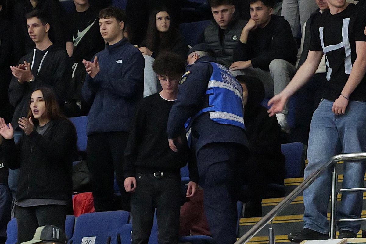 Liga Liceelor: imagini surprinse de trimișii GSP în Sala Polivalentă din Capitală