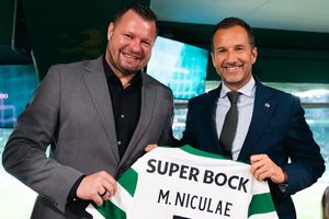 Marius Niculae, martor la meciul în care Sporting Lisabona „și-a luat adio” de la titlu