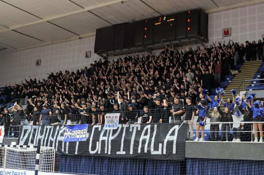 Atmosfera de Liga Liceelor / FOTO: Andrei Furnigă (GSP)
