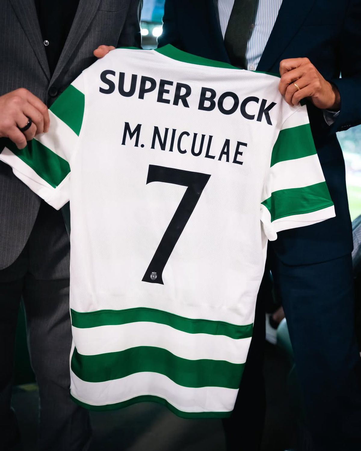 Marius Niculae, martor la meciul dramatic din Portugalia! Echipa „și-a luat adio” de la titlu după golurile din 90+2 și 90+4