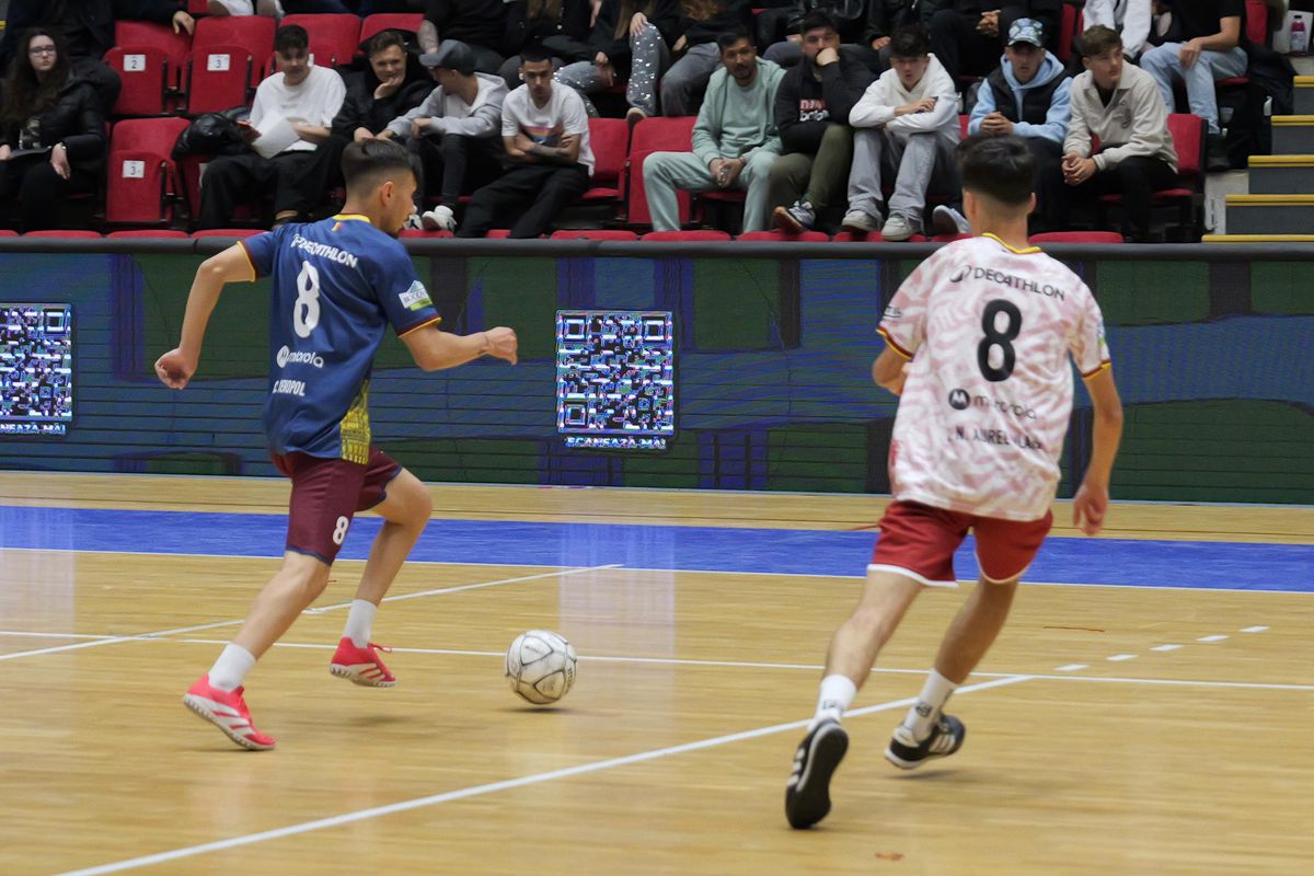 Liga Liceelor: imagini surprinse de trimișii GSP în Sala Polivalentă din Capitală