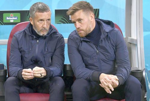 Mihai Pintilii, în dreapta, alături de MM Stoica