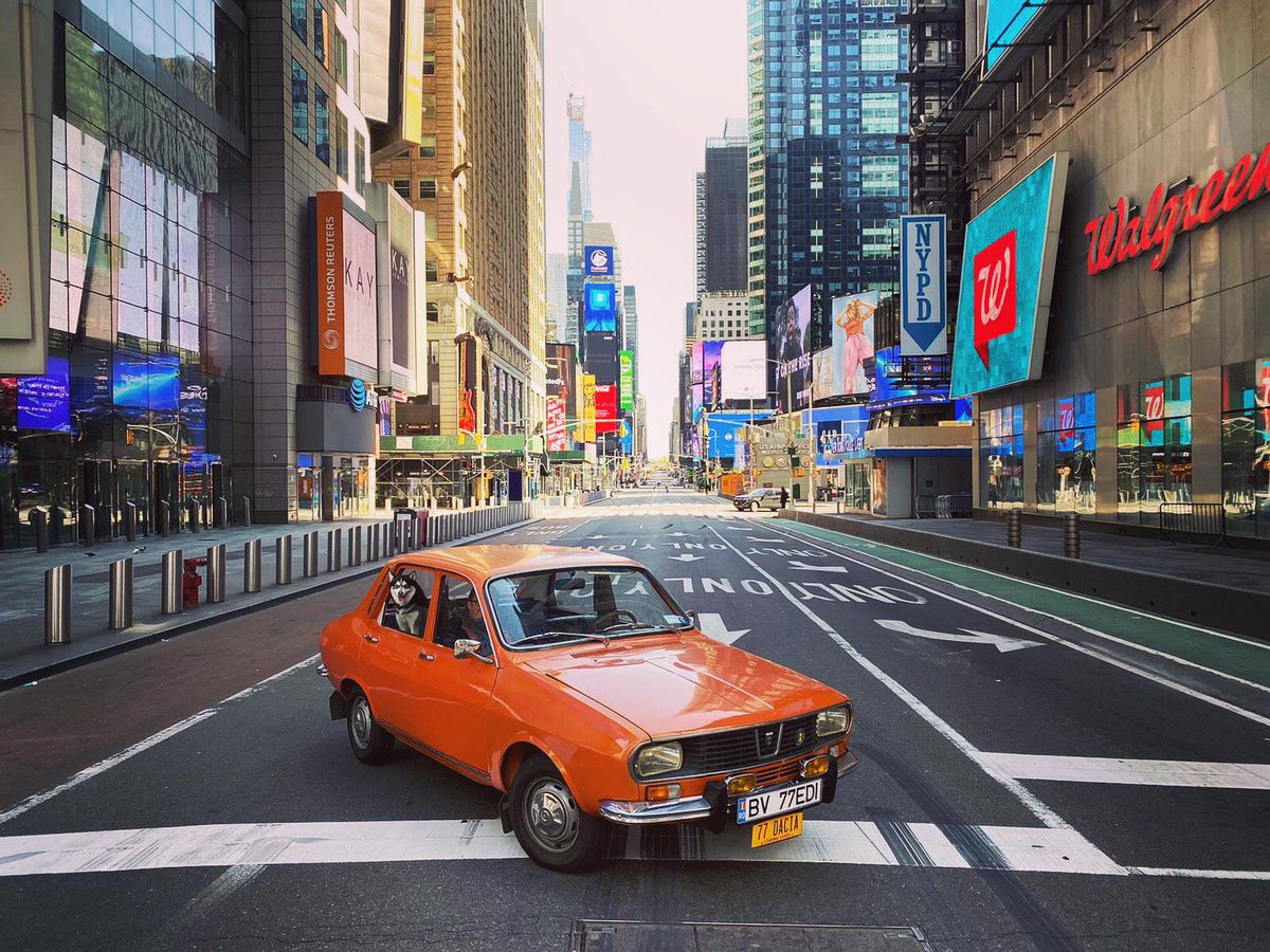 FOTO Cu Dacia 1300 pe străzile din New York
