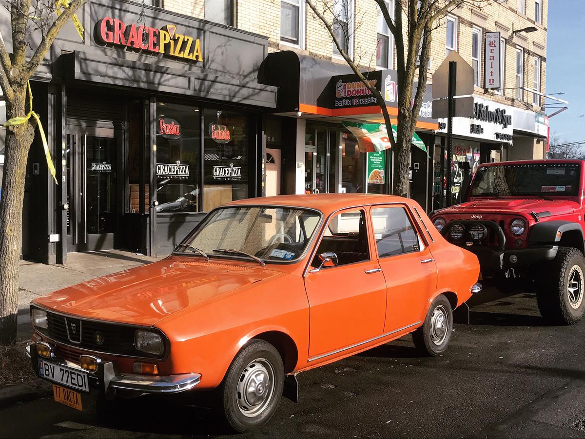 FOTO Cu Dacia 1300 pe străzile din New York