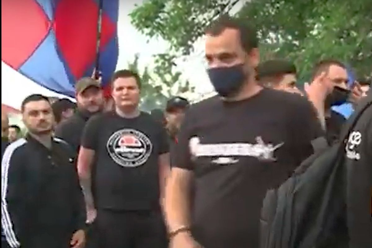 Incidente la Afumați » Jurnaliști agresați de ultrașii Stelei: „Jandarmii nu au intervenit”. Ce se poate vedea pe imagini + „scuza” forțelor de ordine