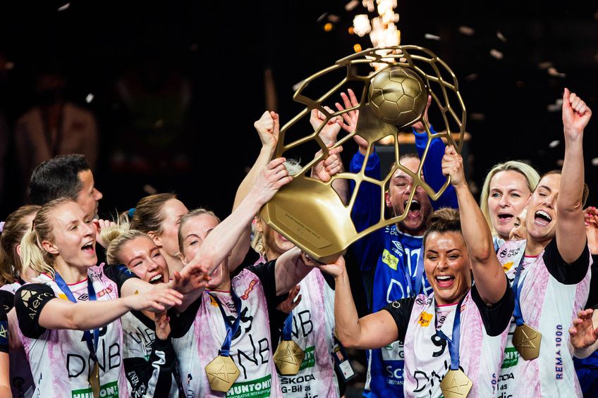 Liga Campionilor Handbal Feminin O Jucătoare De 22 De Ani și Una De 41 Au Dus Vipers Kristiansand Spre Trofeu
