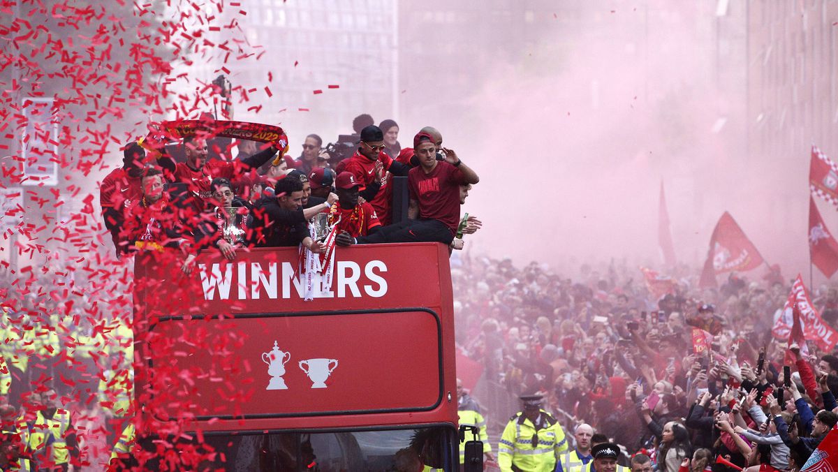 Parada jucătorilor lui Liverpool