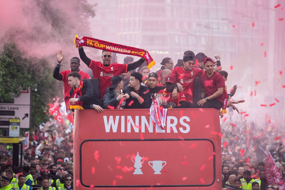 Parada jucătorilor lui Liverpool