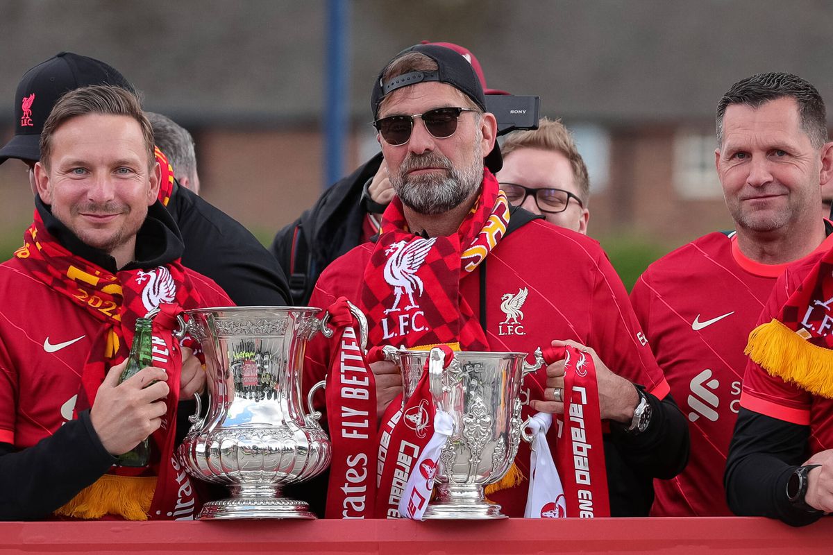 Liverpool, paradă în oraș după finala pierdută cu Real Madrid » Mii de fani au venit să-i aplaude pe jucători