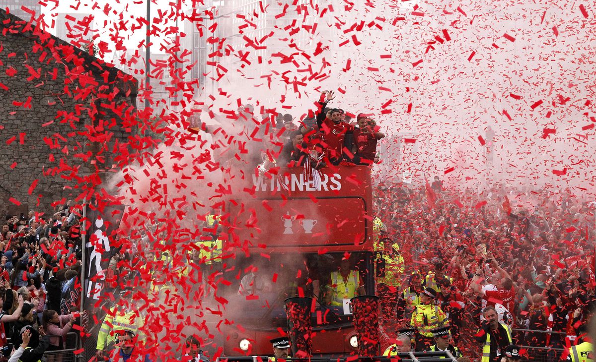 Parada jucătorilor lui Liverpool