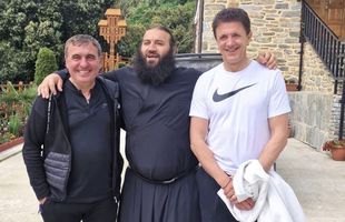 Hagi și Gică Popescu, vizită pe Muntele Athos după câștigarea titlului » Ianis, Nicolas și Adi Ilie, alături de ei