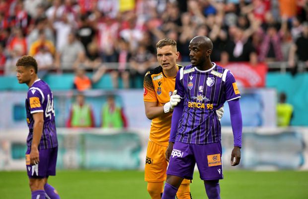 Bătăi, evadări și tămâie » Culisele decăderii incredibile a lui FC Argeș