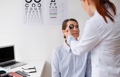 Care este diferența între optometrie și oftalmologie