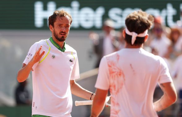 Șocul anului în tenis a venit la Roland Garros! » Daniil Medvedev, eliminat în primul tur de rebelul din Brazilia! Tenis scânteietor