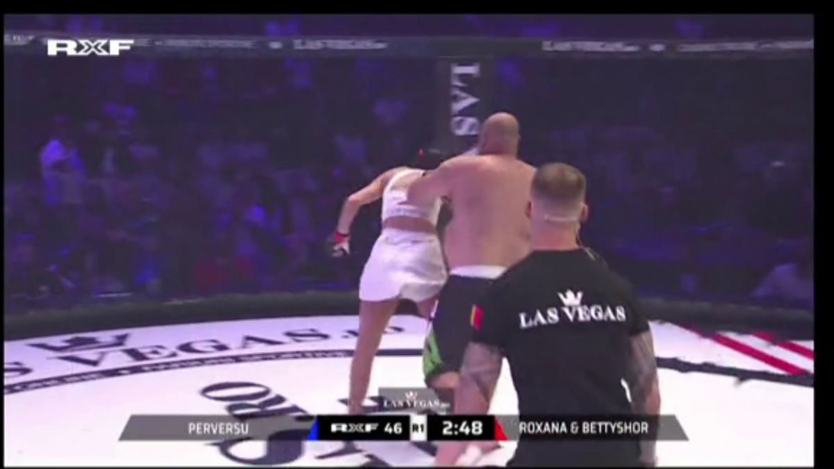 Cele două femei lovite cu pumnii și picioarele la Gala RXF, primele declarații: „A dat în noi cu ură” + reacție șocantă a „Perversului”: „Doar mort mă scoateau de acolo”