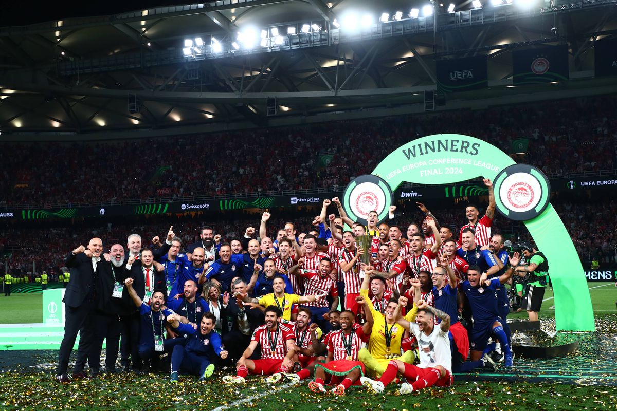 Zeii au decis: Cupa coboară în Port! Olympiakos trece de Fiorentina în prelungiri » Nebunie la Atena