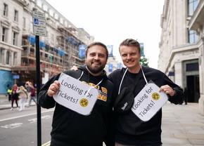 Echipa GSP a ajuns la Londra, pentru marea finală de pe Wembley » Prețurile efectiv au „explodat”! Cu cât se vinde un bilet pe piața neagră, la Dortmund - Real Madrid