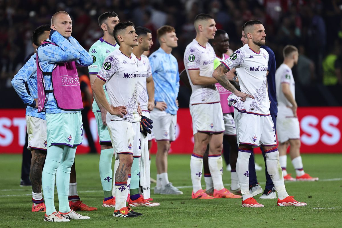 Zeii au decis: Cupa coboară în Port! Olympiakos trece de Fiorentina în prelungiri » Nebunie la Atena